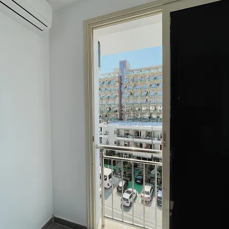 Apartment Lovely 2 Golem, Durres *