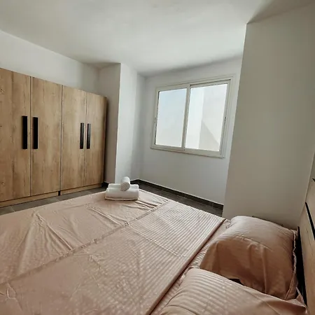 Apartment Lovely 2 Golem, Durres